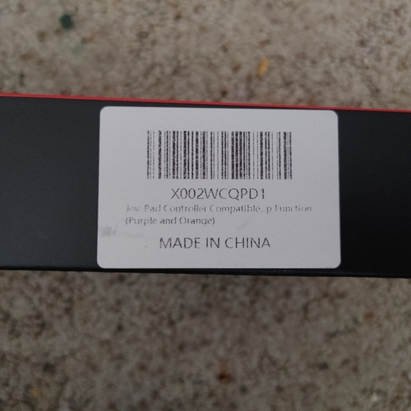 Joy Pad Controller Compatible with Nintendo Switch - Picture 2 of 4